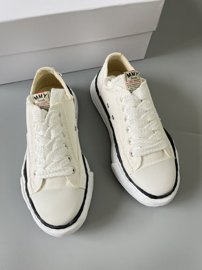 Seliora-StrideOne Sneaker