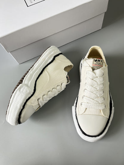 Seliora-StrideOne Sneaker